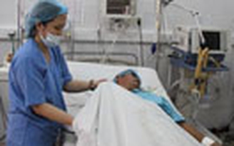 Đặt stent thành công ca phình tắc động mạch chủ ngực