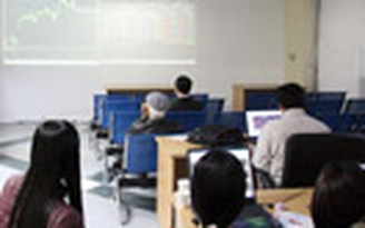 VN-Index ngấp nghé mốc 500 điểm