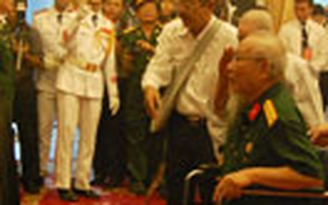 Đau đớn chào vĩnh biệt Đại tướng