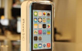 iPhone 5C 'vắng vẻ' người mua