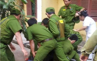 Nghẹt thở giải cứu cô gái bị đối tượng say ma túy khống chế