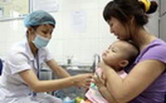Vụ trẻ nhập viện sau tiêm ngừa ở Tiền Giang: Tiếp tục cho sử dụng vắc xin Quinvaxem