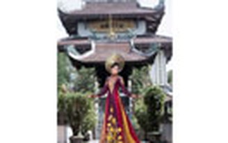 Trang phục dân tộc của Trương Thị May vào top 5