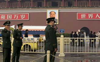 Trung Quốc trừng phạt Tư lệnh quân khu Tân Cương