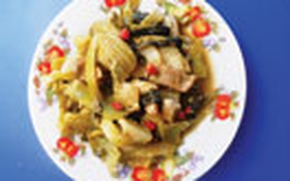 Thịt kho dưa cải mắm ruốc