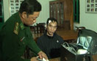 Cứu 7 thuyền viên tàu vận tải hỏng máy