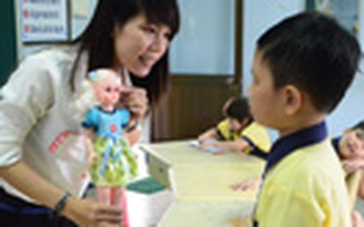 Dỗ nhiều hơn dạy