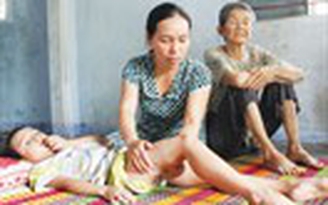 Một gia đình gặp tai ương chồng chất
