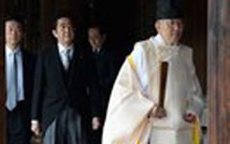 Báo chí Trung Quốc 'đòi' trả đũa Nhật vụ ông Abe thăm đền Yasukuni