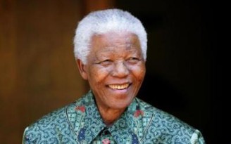 Người dân Nam Phi khóc thương ông Nelson Mandela