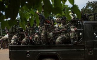 Lực lượng gìn giữ hòa bình tại Trung Phi bắn nhau