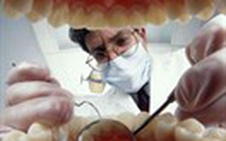 Vượt ngục để... nhổ răng