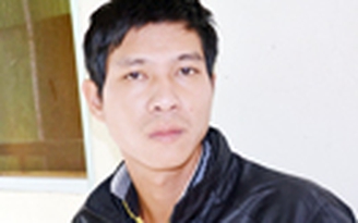 Người đánh giày trộm túi xách du khách