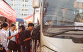 Nào, cùng về nhà đón tết