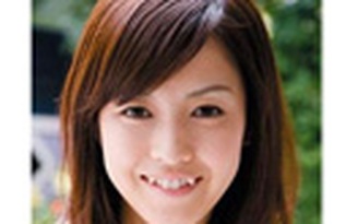 Phụ nữ Nhật phát “rồ” với mốt... răng khểnh