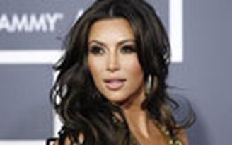 Kim Kardashian làm đẹp bằng… máu