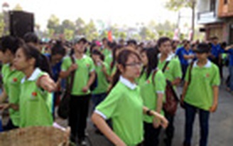 Gần 2.000 bạn trẻ tham gia "Ngày chủ nhật xanh"