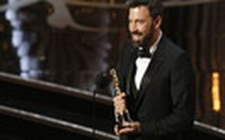 Ben Affleck dọa đạp paparazzi để bảo vệ con gái