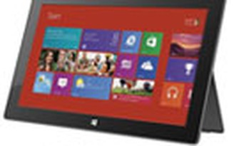 Microsoft bán được 400.000 máy Surface Pro