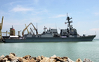 Tàu khu trục tên lửa Hoa Kỳ thăm Đà Nẵng