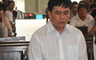 Nguyên giám đốc phòng giao dịch ngân hàng lừa đảo, chiếm đoạt hơn 47 tỉ đồng