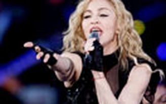 Madonna bị cáo buộc vi phạm luật thuế và di cư của Nga