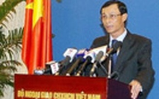 Phản đối tàu Trung Quốc đâm 1 tàu cá của Việt Nam