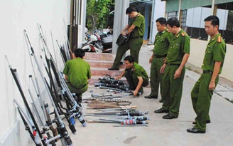 Thu giữ hàng trăm súng săn tự chế