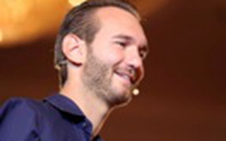 Nick Vujicic: “Gia đình là thiêng liêng, tiền bạc không mua được gia đình”