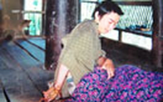 Những phận người trong cũi