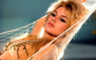 Triển lãm ảnh chưa từng công bố về huyền thoại Brigitte Bardot