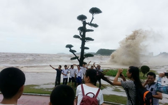 Người dân chủ quan với bão số 2