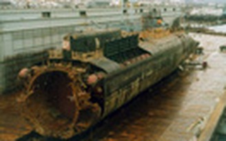 Nghi án Mỹ đánh chìm tàu ngầm Kursk của Nga