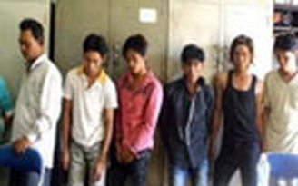 Đủ chiêu cướp trên đường