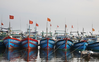 16 tàu cùng 191 ngư dân đang ở trong vùng biển nguy hiểm