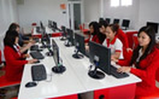Học ngoại ngữ để làm du lịch