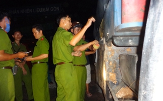 Cháy lớn tại cây xăng dầu, một người bỏng nặng