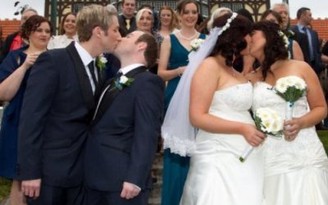 Các cặp đồng tính đua nhau đến New Zealand làm đám cưới
