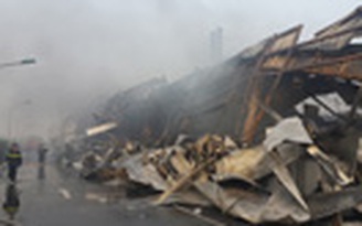 Cháy lớn tại nhà máy Mobase ở Bắc Ninh