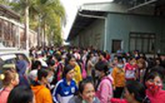 Hơn 1.000 công nhân ngừng việc đòi quyền lợi