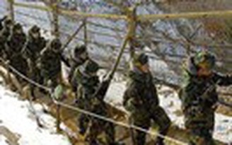 Tổng thống Hàn Quốc ra lệnh tăng cường an ninh ứng phó Triều Tiên