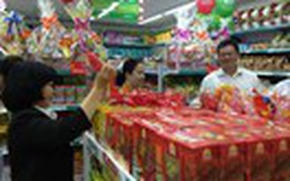 Thực phẩm tết giảm giá