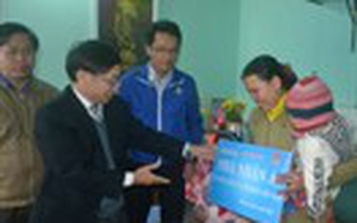 Đón tết trong nhà nhân ái Đón tết trong nhà nhân ái