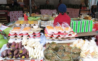Tất bật chợ 30 tết ở Đà Nẵng