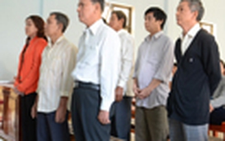 Đi buôn lậu hàng trăm ký vàng vì... 'hoàn cảnh nghèo'