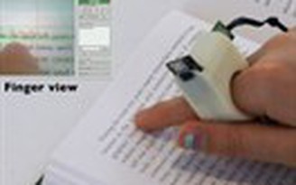 Ngón tay biết... đọc sách
