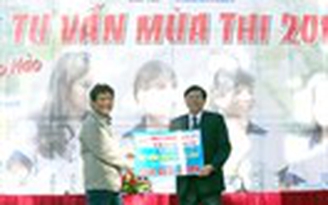 Đồng hành với mùa thi