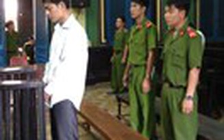 Hùng 'bơ vơ' lãnh án 14 năm tù