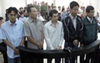 Hoãn phiên tòa xét xử vụ công an dùng nhục hình