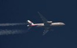 Một máy bay Malaysia Airlines gặp sự cố phải chuyển hướng